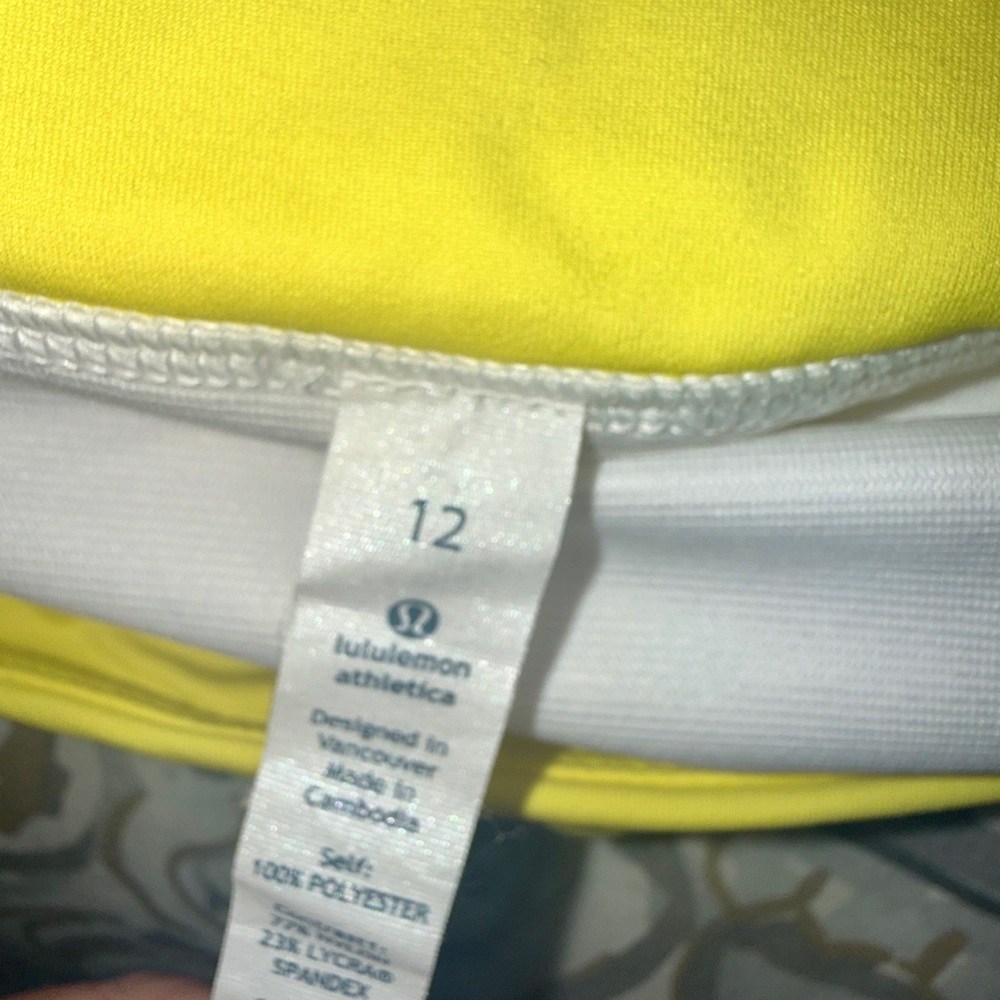 Awesome lululemon Groovy Run Shorts size 10 tall yellow stripped - Picture 5 of 5